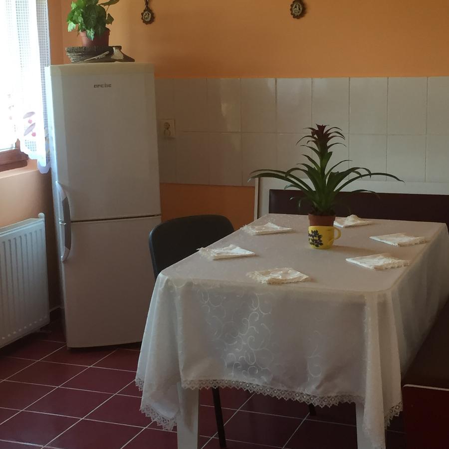 Becze Vanda Kulcsoshaz Lazarea Luaran gambar